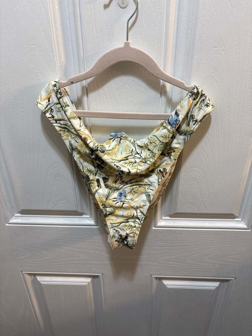 Abercrombie & Fitch Floral High-Leg Cheeky Bikini Bottoms Size L